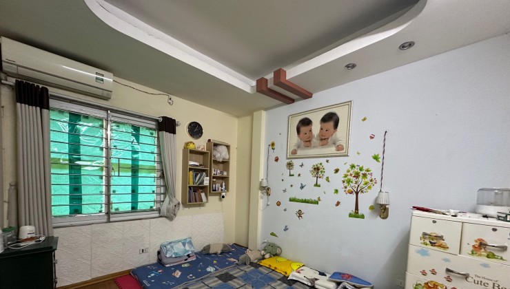 Cho_Thuê nhà riêng Vũ Tông Phan, Ngã Tư Sở Thanh Xuân, 40m-5 tầng, 4PN, 4wc, Giá 14tr